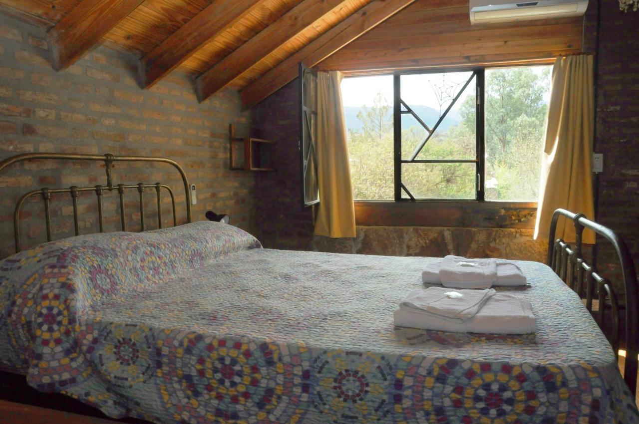La Toma Complejo De Montana - Cabanas Y Habitaciones En Hosteria Мина-Клаверо Экстерьер фото