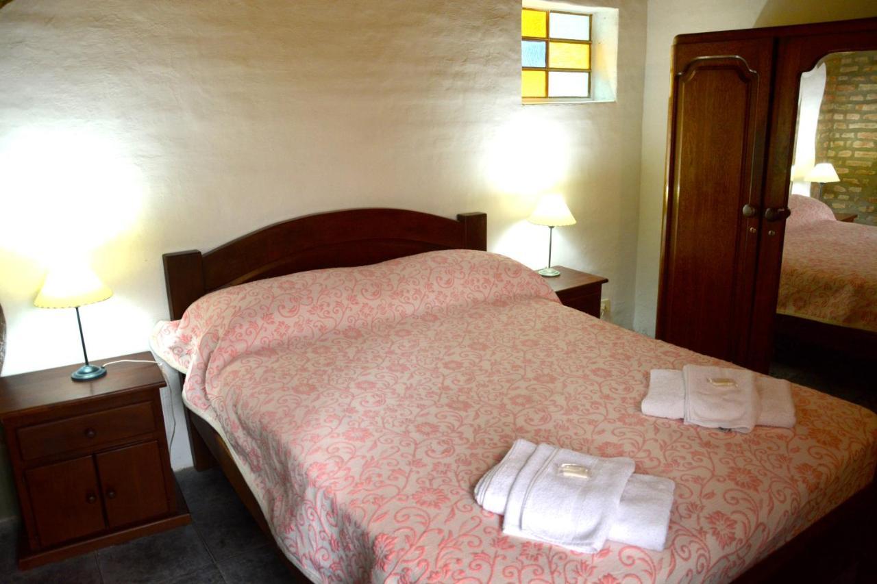 La Toma Complejo De Montana - Cabanas Y Habitaciones En Hosteria Мина-Клаверо Экстерьер фото